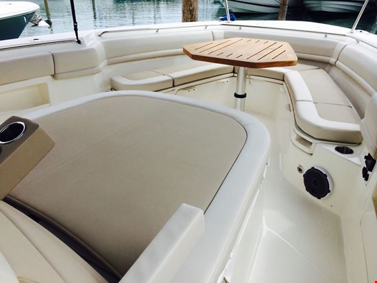 Outrage 380 sunbathing pads on the bow